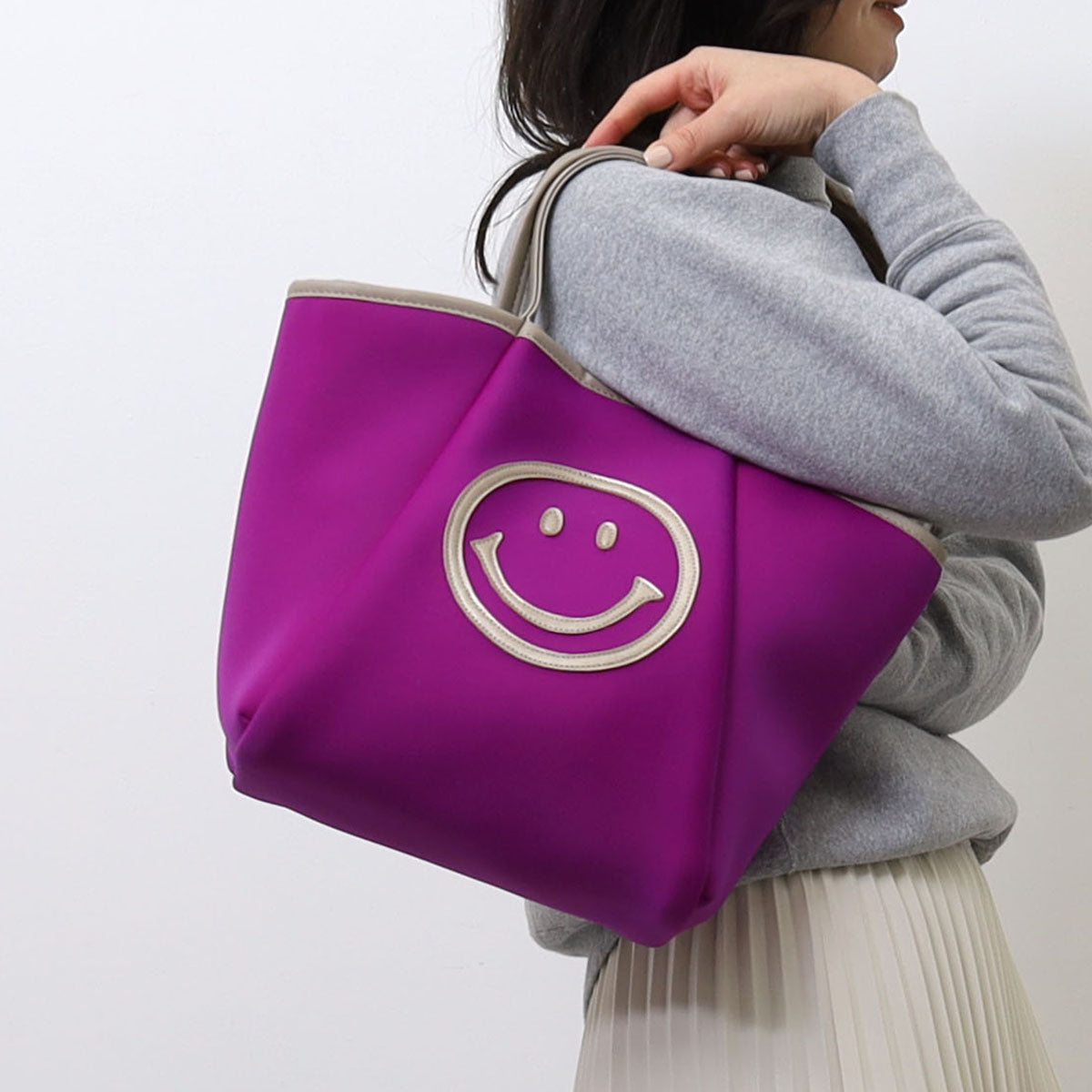 2023新作【COOCO/クーコ】SMILEYダイバー素材トートバッグ/にこちゃん/スマイル