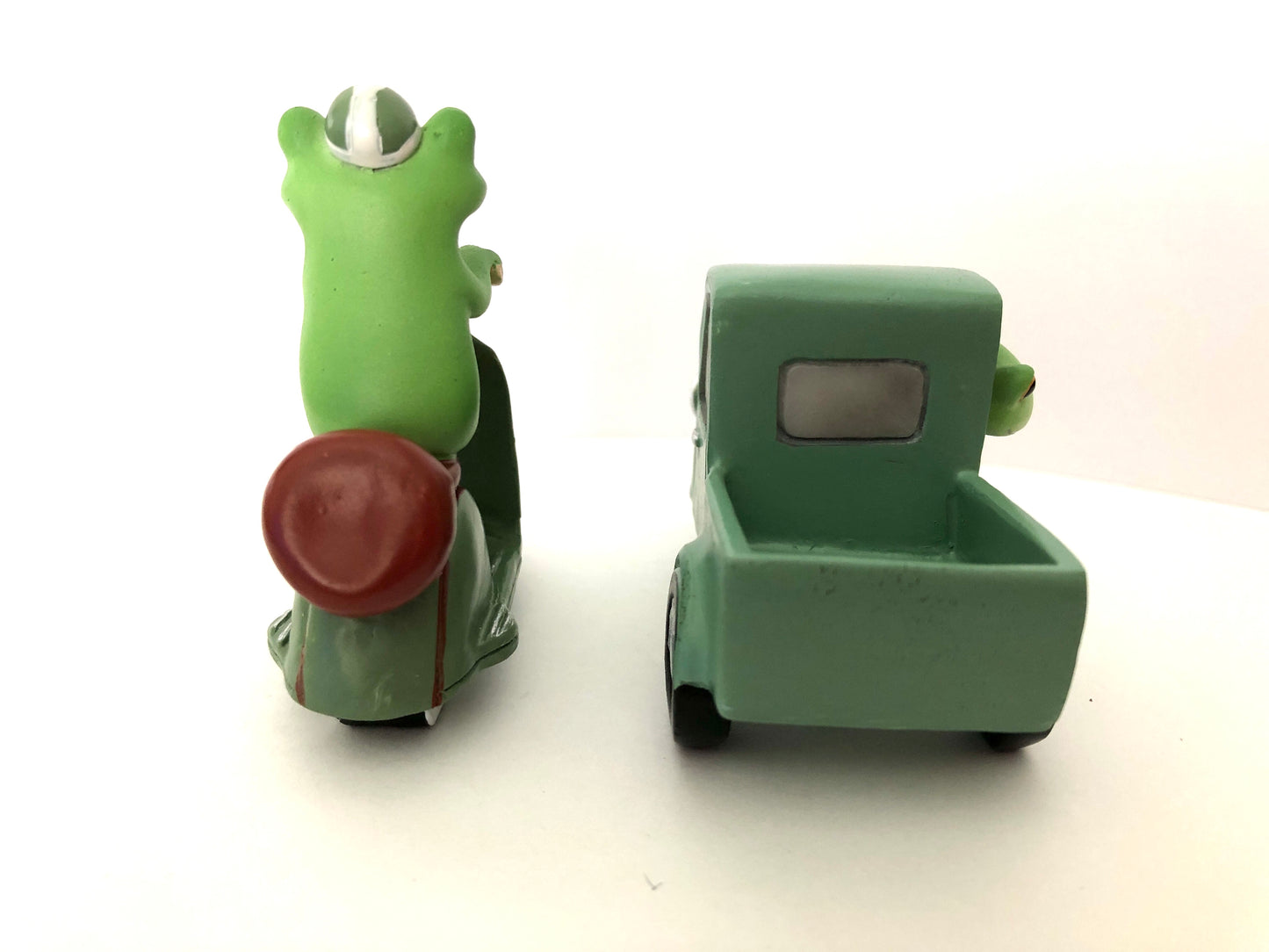Copeau コポー 「三輪自動車とカエル」　と　「レトロバイクとカエル」２点セット